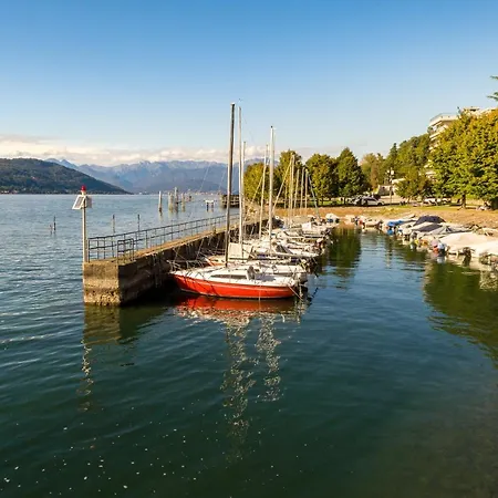Residenza Ludovica By The Apartment Angera