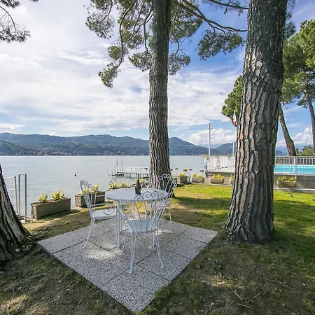 Residenza Ludovica By The Apartment Angera