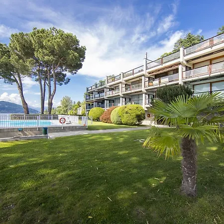 Apartment Residenza Ludovica By The Angera
